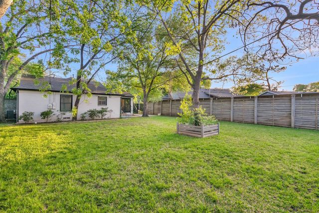 6514 Kenwell Street, Dallas, TX 75209