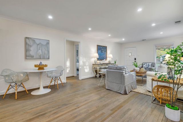 6514 Kenwell Street, Dallas, TX 75209