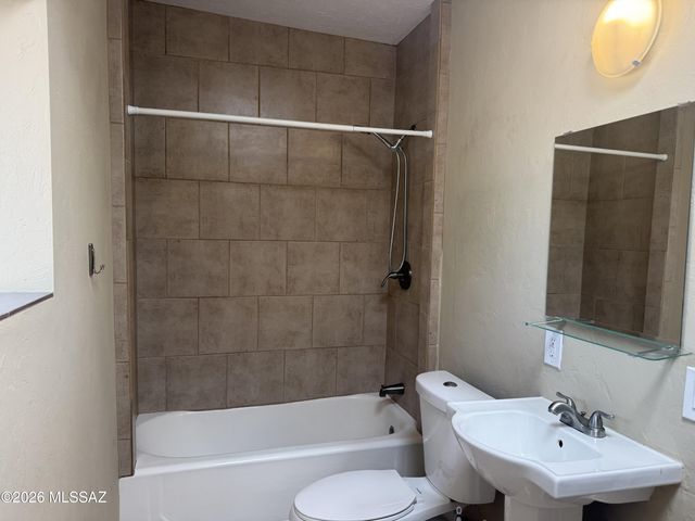 3532 E Lee Street, Tucson, AZ 85716