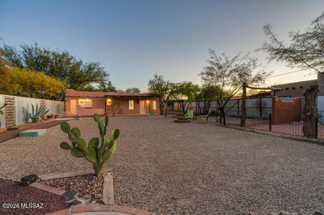 3532 E Lee Street, Tucson, AZ 85716