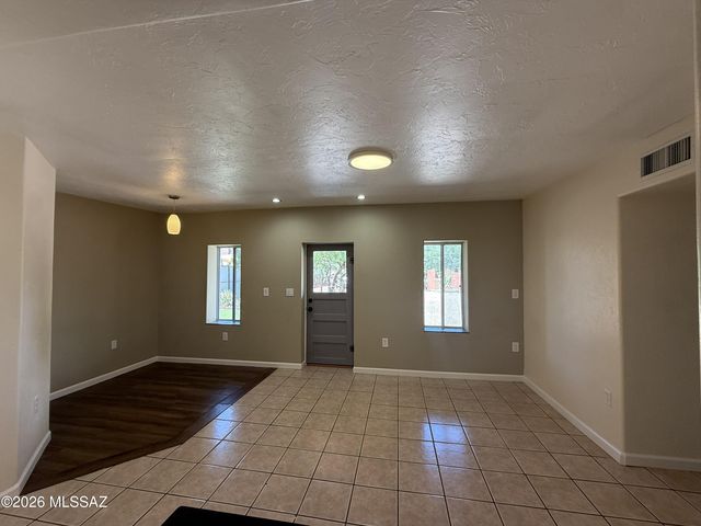 3532 E Lee Street, Tucson, AZ 85716