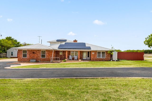 402 N FM 369, Pleasant Valley, TX 76367