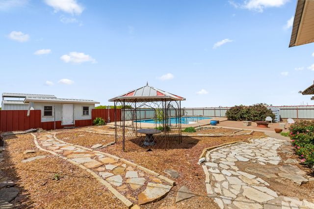 402 N FM 369, Pleasant Valley, TX 76367