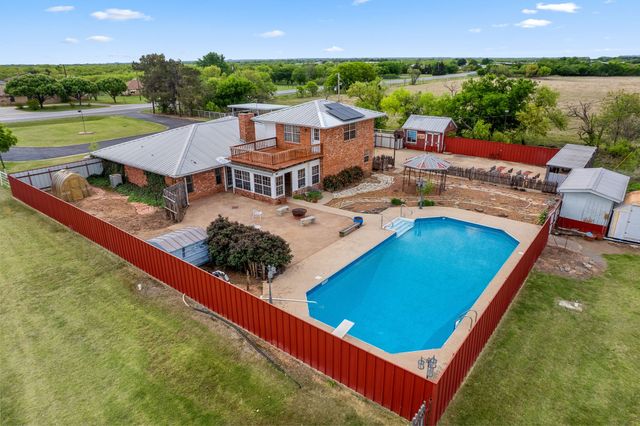 402 N FM 369, Pleasant Valley, TX 76367