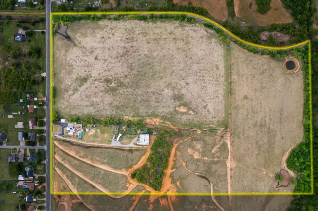 402 N FM 369, Pleasant Valley, TX 76367
