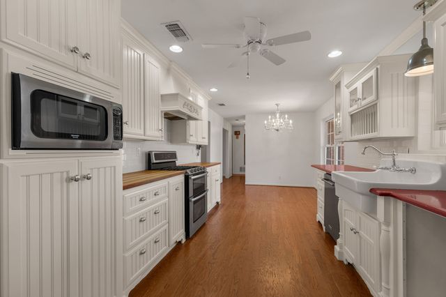 402 N FM 369, Pleasant Valley, TX 76367