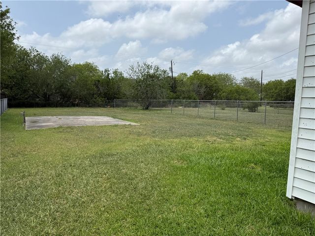 4129 Barrera Dr, Corpus Christi, TX 78416