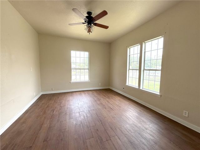 4129 Barrera Dr, Corpus Christi, TX 78416