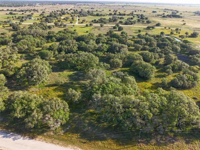 49 Shorebird Lane, Columbus, TX 78934