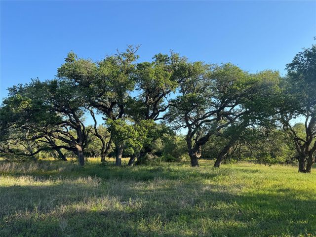 49 Shorebird Lane, Columbus, TX 78934