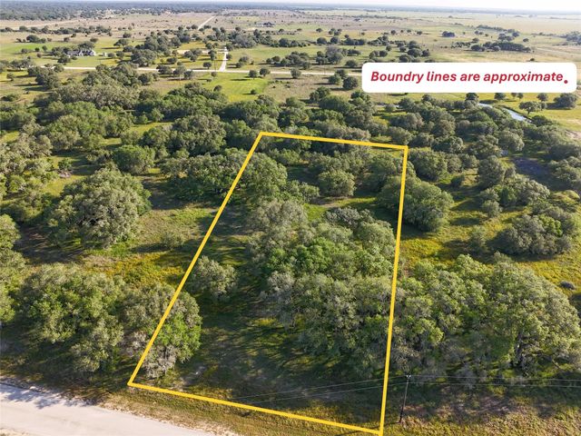 49 Shorebird Lane, Columbus, TX 78934