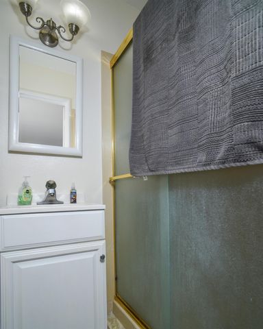 6820 Admiral Ave, Fair Oaks, CA 95628