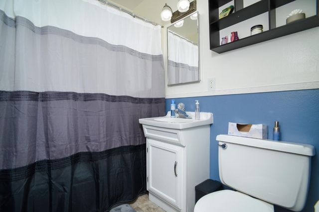 6820 Admiral Ave, Fair Oaks, CA 95628
