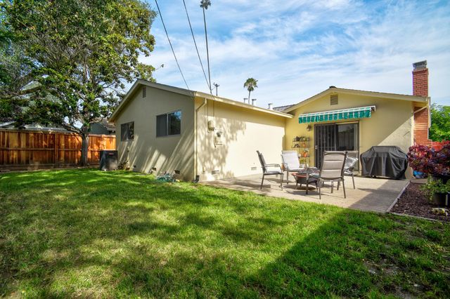 6820 Admiral Ave, Fair Oaks, CA 95628