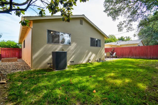 6820 Admiral Ave, Fair Oaks, CA 95628