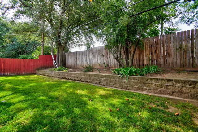 6820 Admiral Ave, Fair Oaks, CA 95628