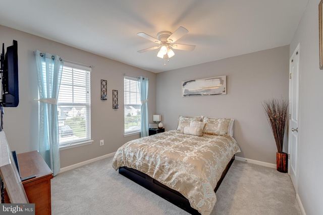 990 FORSYTHIA LN, Stafford, VA 22554