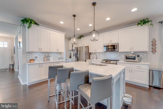 990 FORSYTHIA LN, Stafford, VA 22554