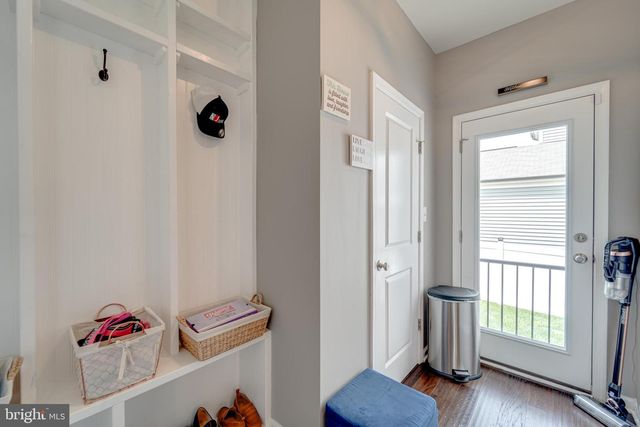 990 FORSYTHIA LN, Stafford, VA 22554
