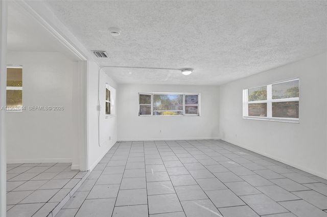 307 NW 11th Ave, Delray Beach, FL 33444