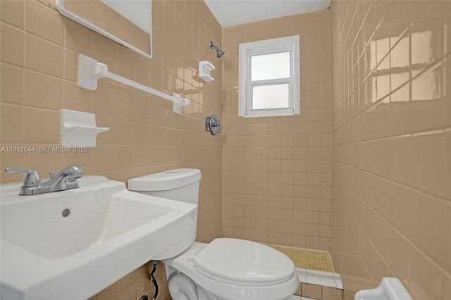 307 NW 11th Ave, Delray Beach, FL 33444