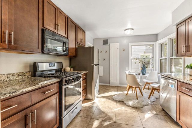 112 E Henry Clay STREET, Whitefish Bay, WI 53217