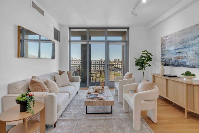 175 W St James Street 607, San Jose, CA 95110