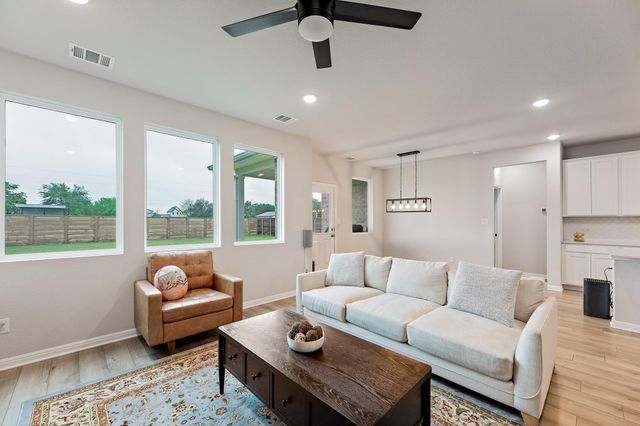 13004 Zumpango TRCE, Manor, TX 78653