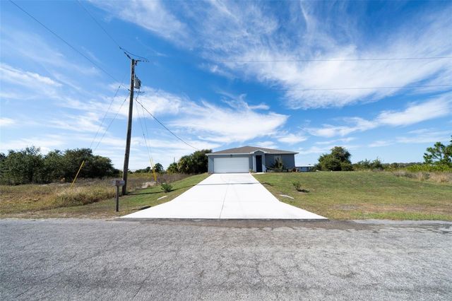 8005 MELODY CIRCLE, Labelle, FL 33935