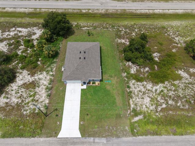 8005 MELODY CIRCLE, Labelle, FL 33935