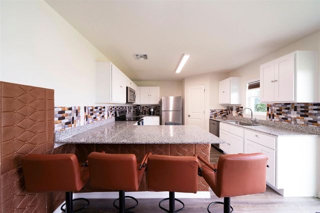 8005 MELODY CIRCLE, Labelle, FL 33935