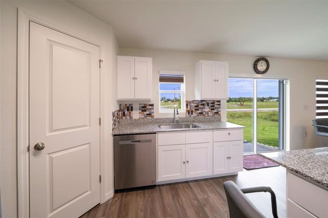 8005 MELODY CIRCLE, Labelle, FL 33935