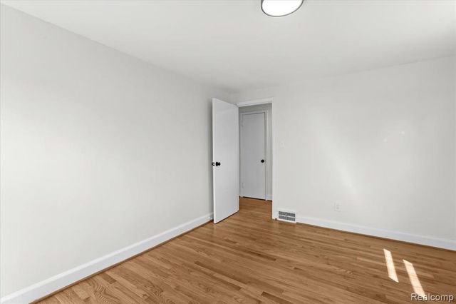 17421 Quincy Street, Detroit, MI 48221