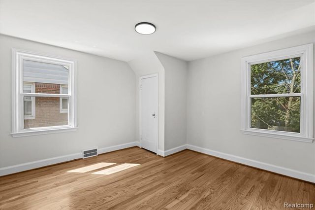 17421 Quincy Street, Detroit, MI 48221