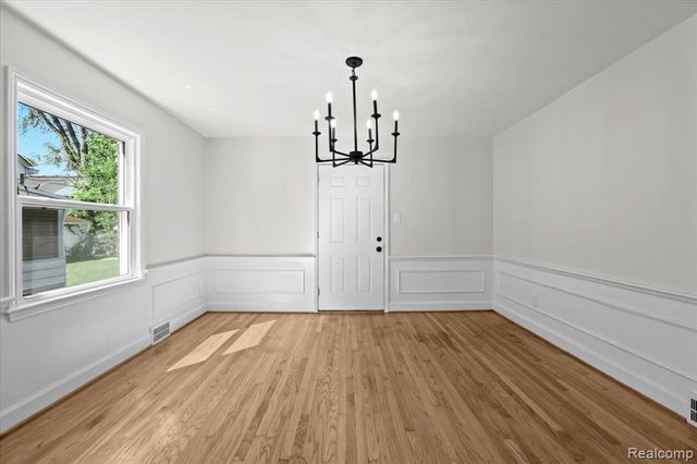 17421 Quincy Street, Detroit, MI 48221