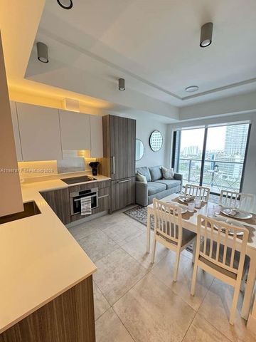 239 SW 9th St 1704, Miami, FL 33130