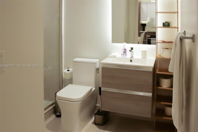 239 SW 9th St 1704, Miami, FL 33130