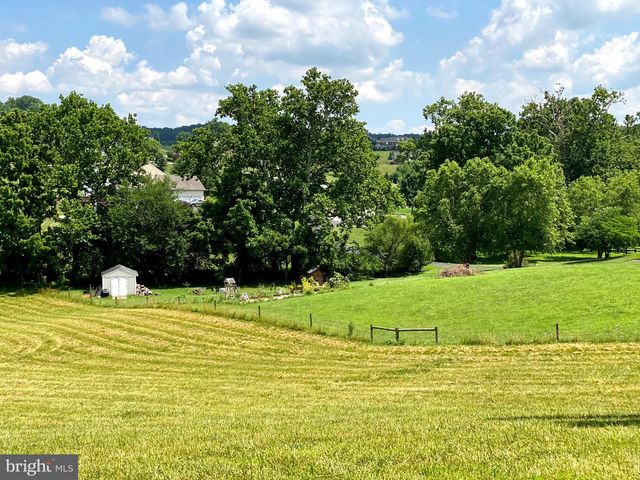 14872 LOYALTY RD, Waterford, VA 20197