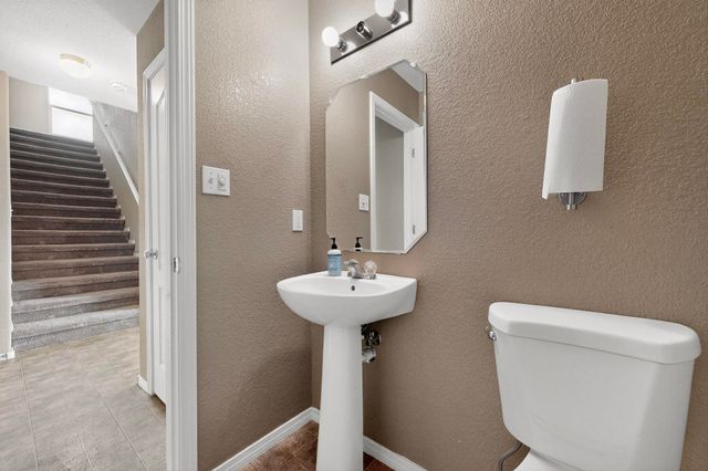 2900 Gault Trail SW, Albuquerque, NM 87121