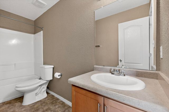 2900 Gault Trail SW, Albuquerque, NM 87121