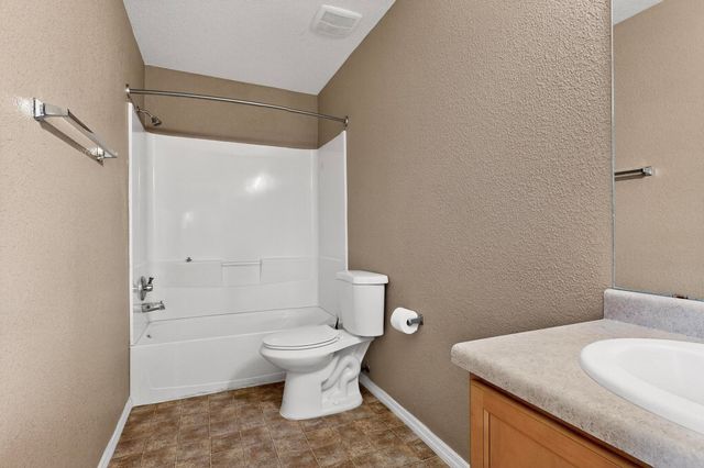 2900 Gault Trail SW, Albuquerque, NM 87121