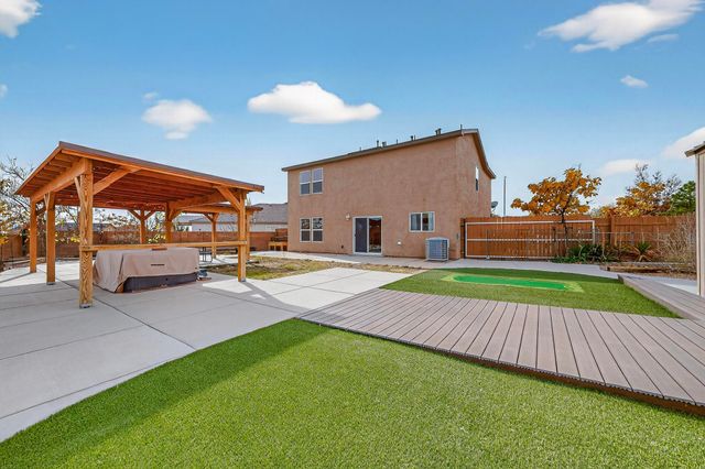 2900 Gault Trail SW, Albuquerque, NM 87121