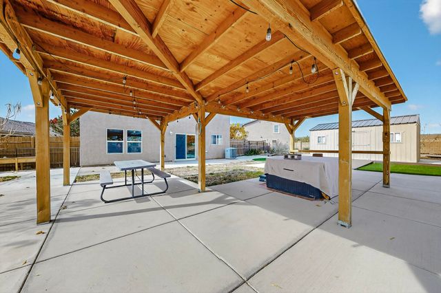 2900 Gault Trail SW, Albuquerque, NM 87121