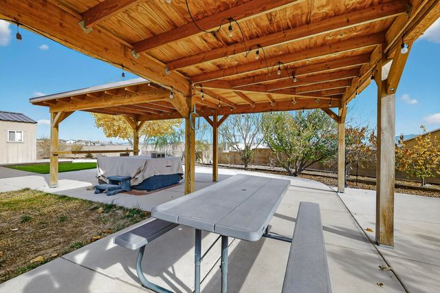 2900 Gault Trail SW, Albuquerque, NM 87121