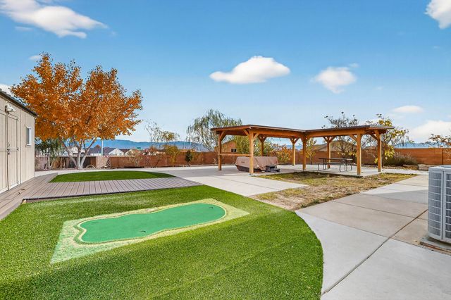 2900 Gault Trail SW, Albuquerque, NM 87121