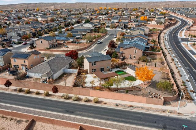 2900 Gault Trail SW, Albuquerque, NM 87121