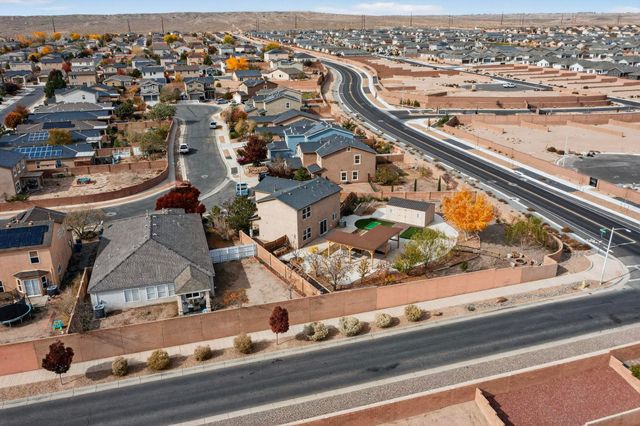 2900 Gault Trail SW, Albuquerque, NM 87121
