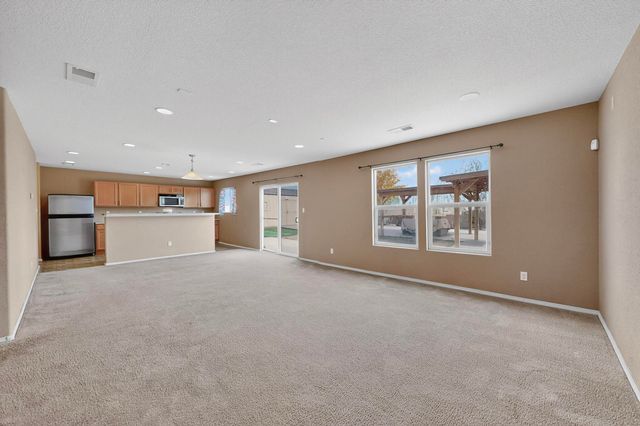 2900 Gault Trail SW, Albuquerque, NM 87121