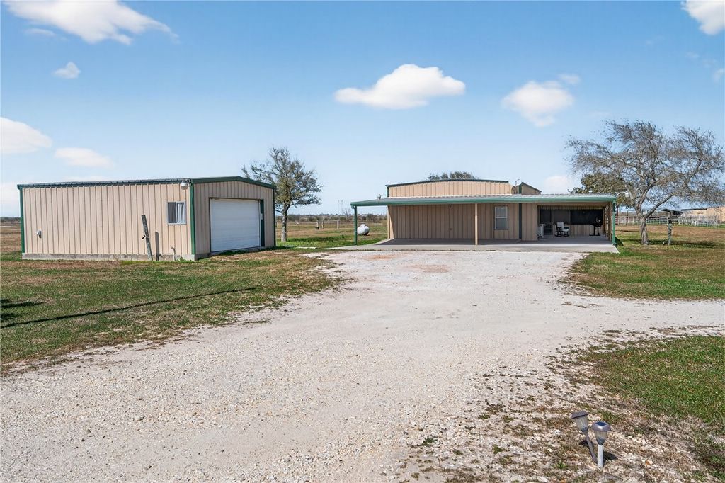 125 Rooke Road, Woodsboro, TX 78393 — photo 3