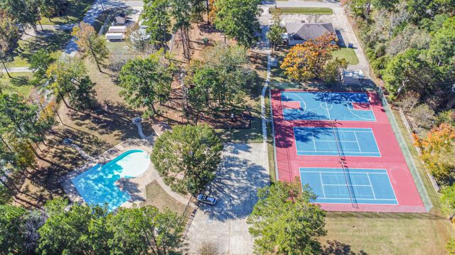 5803 Lotus Lane, Magnolia, TX 77354